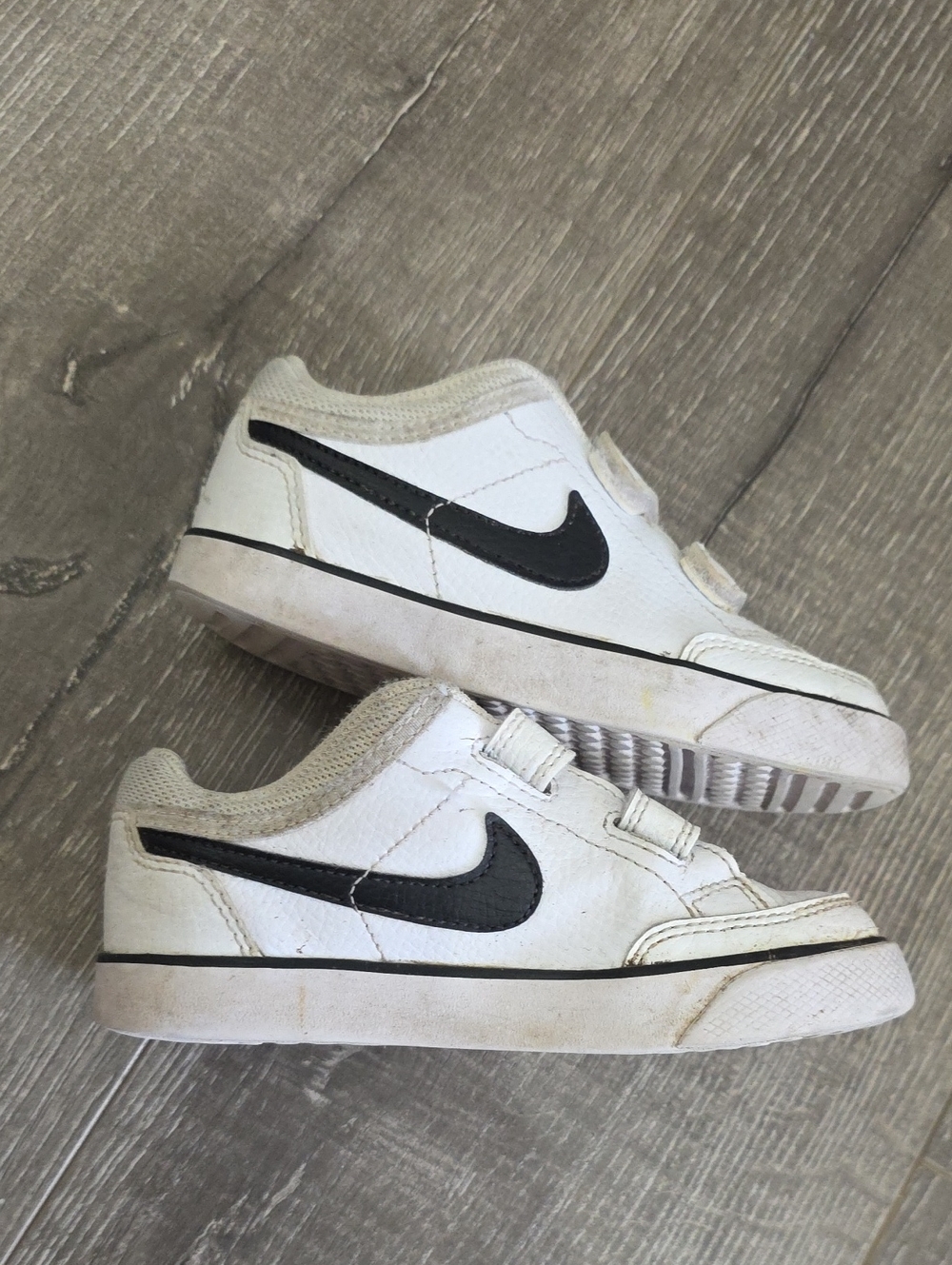 Nike Kids White Sneakers with Black Swoosh Velcro